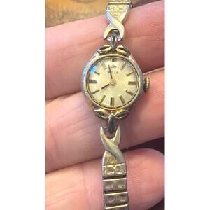 VTG Women's Gold Tone Wyler Watch, Expansion Band, Swiss 17 Jewels